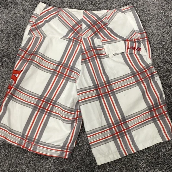 Hurley Board Shorts 31 - Picture 4 of 10